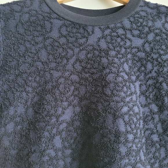 CHANEL Knit Crop Top - Picture 5 of 10